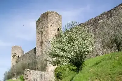 castello di monteriggioni siena